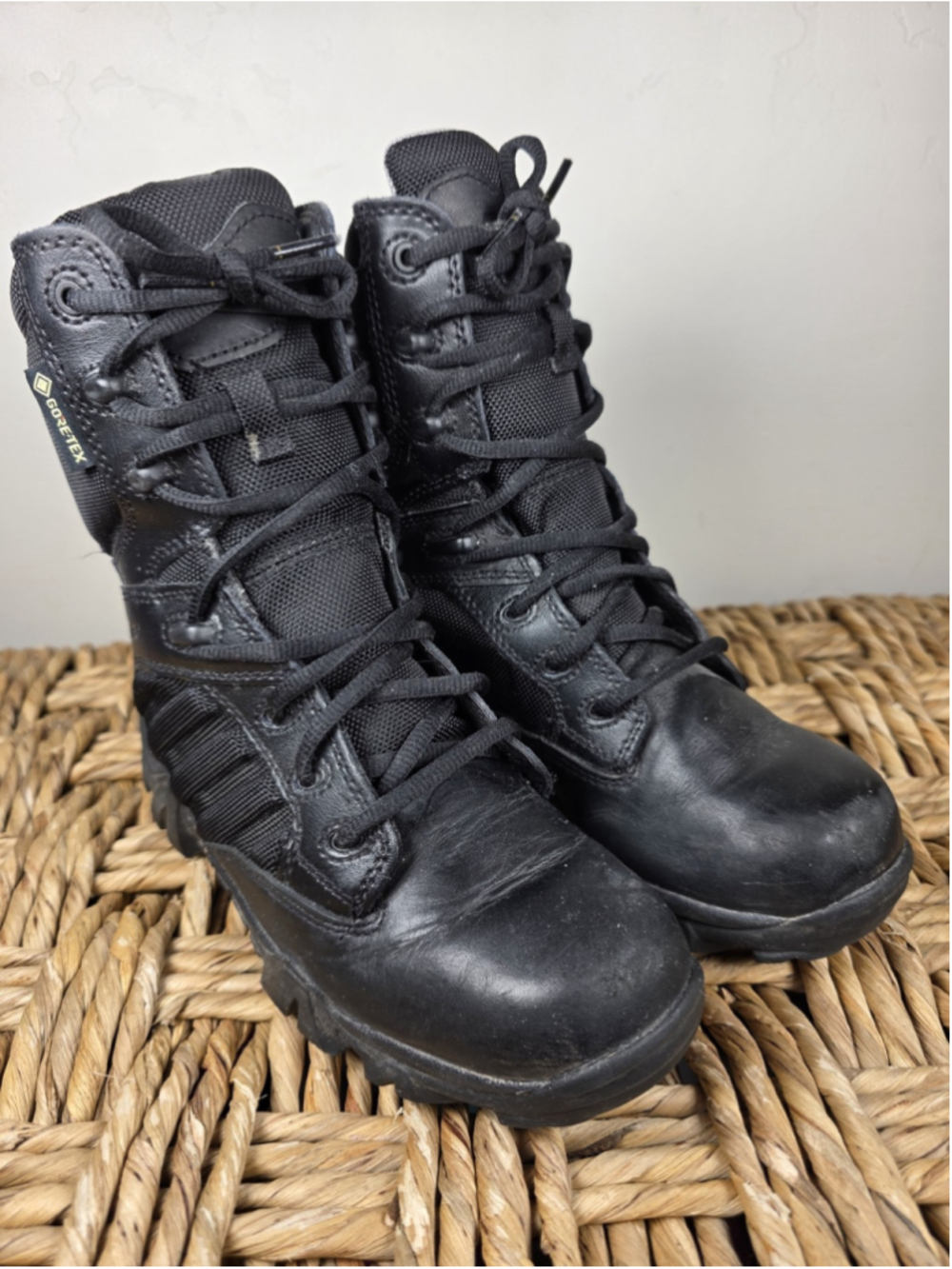 Bates GX-8 Womens 6 M Gore-Tex Tactical Boots E02788 Waterproof Side Zip Black